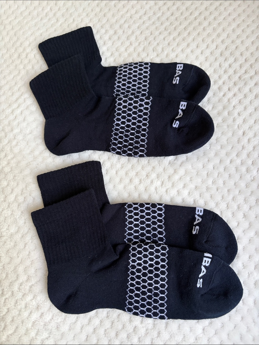NWOT Bombas Women’s Quarter Cut Honeycomb Socks 2 Pairs, Large - Dark Navy Blue